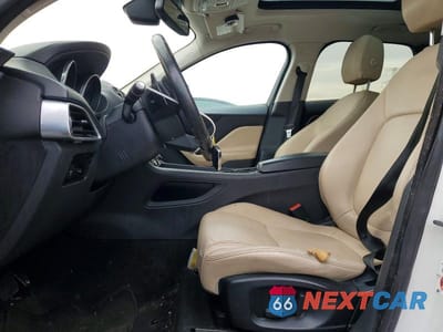 Zdjęcie 7 z 12 samochodu: 2017 JAGUAR F-PACE VIN:SADCS2BN5HA085729 - miniatura