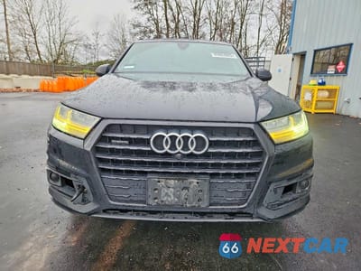 Piąte zdjęcie samochodu w środku: 2018 AUDI Q7 PRESTIGE VIN:WA1VAAF79JD025352 - miniatura