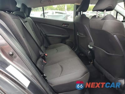 Zdjęcie 10 z 11 samochodu: 2019 TOYOTA PRIUS LE VIN:JTDKARFU3K3085860 - miniatura