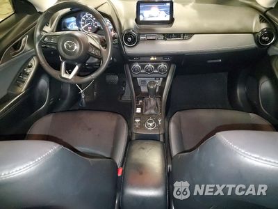Zdjęcie 8 z 14 samochodu: 2019 MAZDA CX-3 TOURING VIN:JM1DKFC78K1457093 - miniatura