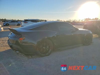 Trzecie zdjęcie samochodu z tyłu: 2024 FORD MUSTANG GT VIN:1FA6P8CF9R5436095 - miniatura