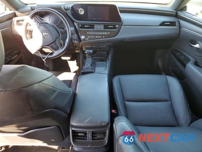 Zdjęcie 8 z 11 samochodu: 2022 LEXUS ES VIN:58ADA1C14NU021074 - miniatura