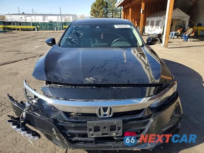Piąte zdjęcie samochodu w środku: 2018 HONDA ACCORD EXL VIN:1HGCV2F54JA020066 - miniatura