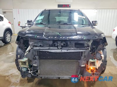 Piąte zdjęcie samochodu w środku: 2016 FORD EXPLORER SPORT VIN:1FM5K8GT6GGB96196 - miniatura