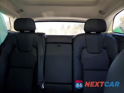 Zdjęcie 10 z 13 samochodu: 2025 VOLVO XC60 PLUS VIN:YV4M12RC2S1034717 - miniatura