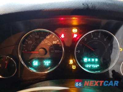 Zdjęcie 9 z 12 samochodu: 2016 JEEP WRANGLER UNLIMITED SPORT VIN:1C4BJWKG4GL293445 - miniatura