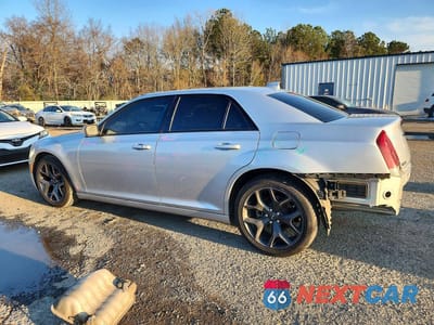 Drugie zdjęcie samochodu z przodu: 2023 CHRYSLER 300 S VIN:2C3CCABG3PH538416 - miniatura