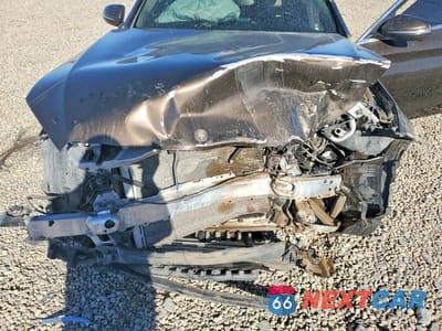 Zdjęcie 11 z 11 samochodu: 2016 MERCEDES-BENZ C 300 4MATIC VIN:55SWF4KB2GU117006 - miniatura