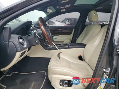 Zdjęcie 7 z 12 samochodu: 2017 JAGUAR XJL PORTFOLIO VIN:SAJWA2G75H8W12117 - miniatura