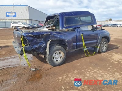 Trzecie zdjęcie samochodu z tyłu: 2012 TOYOTA TACOMA VIN:5TFPX4EN8CX008364 - miniatura
