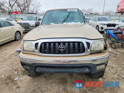 Piąte zdjęcie samochodu w środku: 2001 TOYOTA TACOMA V6 VIN:5TEWN72N21Z783868 - miniatura