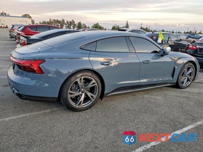 Trzecie zdjęcie samochodu z tyłu: 2023 AUDI E-TRON GT PRESTIGE VIN:WAUDJBFW9P7006481 - miniatura