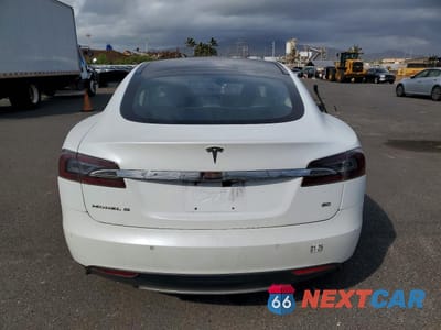 Zdjęcie 6 z 12 samochodu: 2014 TESLA MODEL S VIN:5YJSA1S18EFP43340 - miniatura
