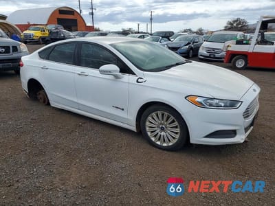 Czwarte zdjęcie samochodu z boku: 2014 FORD FUSION SE HYBRID VIN:3FA6P0LU4ER276067 - miniatura