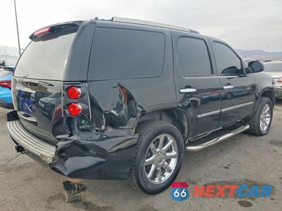 Trzecie zdjęcie samochodu z tyłu: 2011 GMC YUKON VIN:1GKS2EEF3BR333356 - miniatura