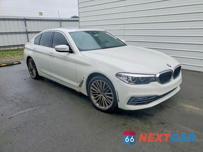 Czwarte zdjęcie samochodu z boku: 2018 BMW 530E VIN:WBAJA9C50JB033256 - miniatura