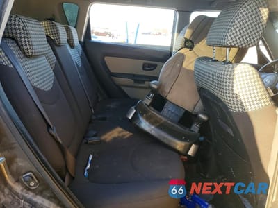 Zdjęcie 10 z 13 samochodu: 2010 KIA SOUL + VIN:KNDJT2A22A7097248 - miniatura