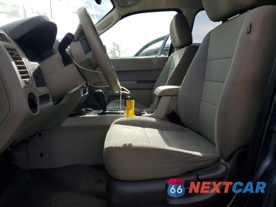 Zdjęcie 7 z 13 samochodu: 2011 FORD ESCAPE HYBRID VIN:1FMCU4K33BKA51320 - miniatura