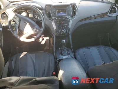 Zdjęcie 8 z 13 samochodu: 2017 HYUNDAI SANTA FE SPORT VIN:5XYZT3LB2HG434164 - miniatura