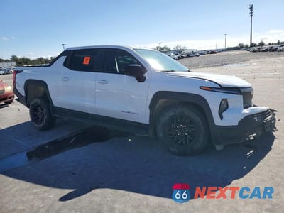 Czwarte zdjęcie samochodu z boku: 2024 CHEVROLET SILVERADO VIN:1GC10VEL0RU201729 - miniatura