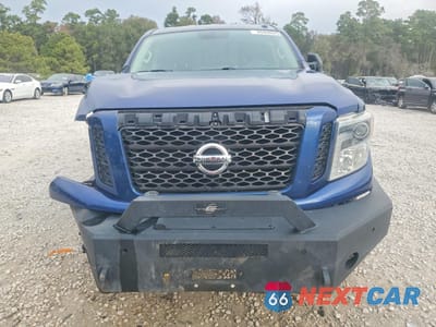 Piąte zdjęcie samochodu w środku: 2016 NISSAN TITAN XD PRO-4X VIN:1N6AA1F41GN512118 - miniatura