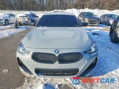 Piąte zdjęcie samochodu w środku: 2022 BMW M240XI VIN:3MW53CM04N8C35813 - miniatura