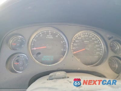 Zdjęcie 9 z 12 samochodu: 2010 CHEVROLET TAHOE K1500 LT VIN:1GNUKBE05AR218312 - miniatura