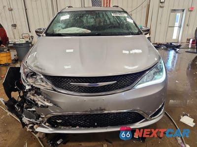Piąte zdjęcie samochodu w środku: 2020 CHRYSLER PACIFICA LIMITED VIN:2C4RC1GG3LR144224 - miniatura