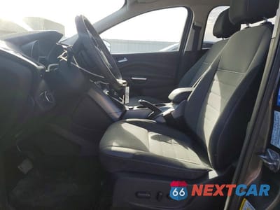 Zdjęcie 7 z 12 samochodu: 2015 FORD ESCAPE SE VIN:1FMCU0GX5FUB94011 - miniatura