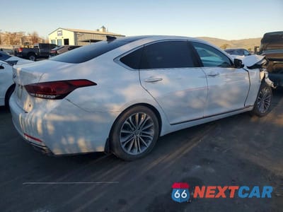 Trzecie zdjęcie samochodu z tyłu: 2015 HYUNDAI GENESIS 3.8L VIN:KMHGN4JE0FU084447 - miniatura