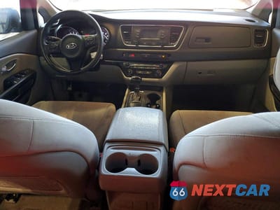 Zdjęcie 8 z 13 samochodu: 2016 KIA SEDONA LX VIN:KNDMB5C17G6143306 - miniatura