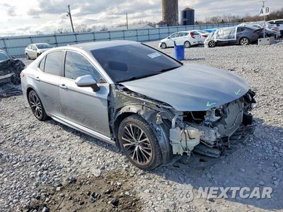 Czwarte zdjęcie samochodu z boku: 2020 TOYOTA CAMRY SE VIN:4T1G11AK8LU874316 - miniatura