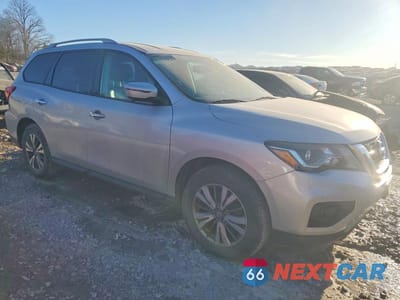 Czwarte zdjęcie samochodu z boku: 2019 NISSAN PATHFINDER S VIN:5N1DR2MM6KC630036 - miniatura