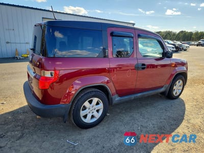 Trzecie zdjęcie samochodu z tyłu: 2011 HONDA ELEMENT EX VIN:5J6YH1H79BL002831 - miniatura