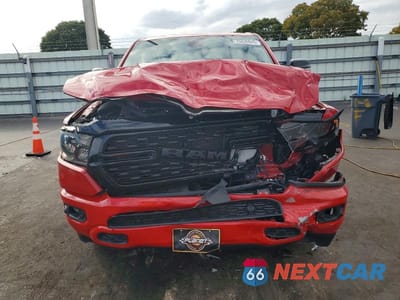 Piąte zdjęcie samochodu w środku: 2022 RAM 1500 BIG HORN/LONE STAR VIN:1C6RREFG7NN253137 - miniatura