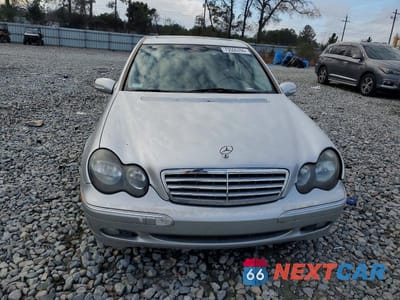 Piąte zdjęcie samochodu w środku: 2002 MERCEDES-BENZ C 240 VIN:WDBRF61J72F266579 - miniatura