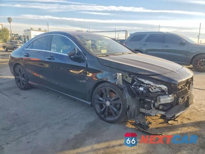Czwarte zdjęcie samochodu z boku: 2018 MERCEDES-BENZ CLA 250 VIN:WDDSJ4EB8JN600198 - miniatura