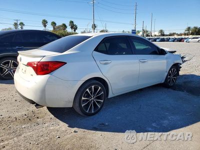 Trzecie zdjęcie samochodu z tyłu: 2018 TOYOTA COROLLA SE VIN:5YFBURHE1JP786111 - miniatura