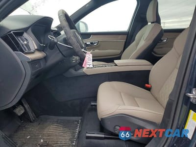 Zdjęcie 7 z 13 samochodu: 2026 VOLVO XC90 CORE VIN:YV4062PJXT1474039 - miniatura