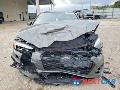 Piąte zdjęcie samochodu w środku: 2023 AUDI A5 PRESTIGE 45 VIN:WAUEACF50PA007202 - miniatura