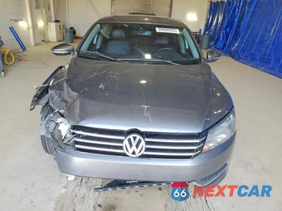 Piąte zdjęcie samochodu w środku: 2012 VOLKSWAGEN PASSAT SE VIN:1VWBH7A30CC022602 - miniatura