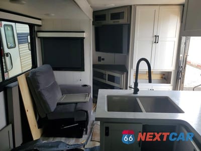 Piąte zdjęcie samochodu w środku: 2025 JAYCO CAMPER VIN:1UJBB0BR5S14E0111 - miniatura