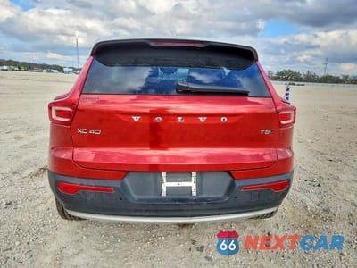 Zdjęcie 6 z 13 samochodu: 2019 VOLVO XC40 T5 MOMENTUM VIN:YV4162UK3K2146780 - miniatura