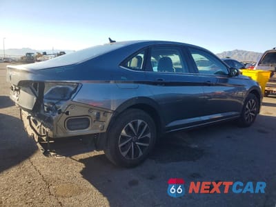 Trzecie zdjęcie samochodu z tyłu: 2022 VOLKSWAGEN JETTA S VIN:3VWCM7BU3NM000893 - miniatura