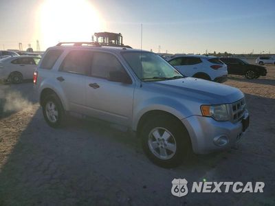Czwarte zdjęcie samochodu z boku: 2011 FORD ESCAPE XLT VIN:1FMCU0D70BKC10268 - miniatura