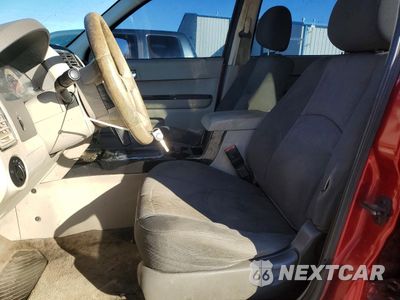 Zdjęcie 7 z 13 samochodu: 2008 MAZDA TRIBUTE I VIN:4F2CZ02Z48KM32346 - miniatura