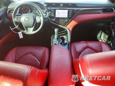Zdjęcie 8 z 14 samochodu: 2018 TOYOTA CAMRY XSE VIN:4T1B61HK0JU147993 - miniatura