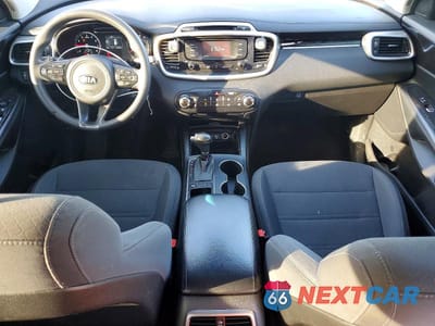 Zdjęcie 8 z 12 samochodu: 2018 KIA SORENTO LX VIN:5XYPG4A36JG425549 - miniatura