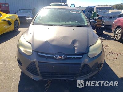 Piąte zdjęcie samochodu w środku: 2014 FORD FOCUS SE VIN:1FADP3K27EL249582 - miniatura