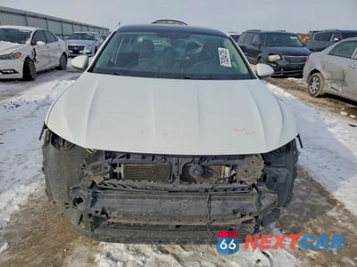 Piąte zdjęcie samochodu w środku: 2020 VOLKSWAGEN JETTA S VIN:3VWCB7BU6LM025287 - miniatura